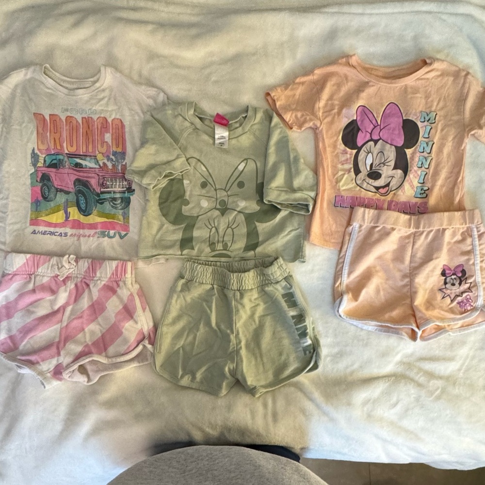 Disney Minnie Mouse Kids Pajama Set - Peach and Green